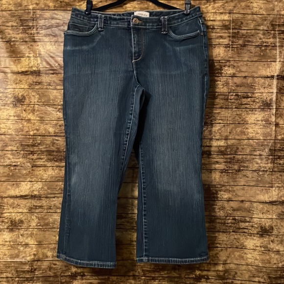 High Rise Crop Jeans GUC - Picture 1 of 5